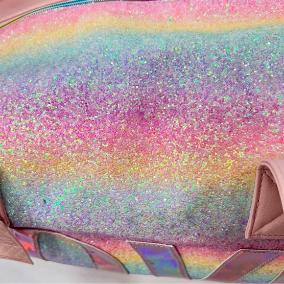 OMG Accessories Glitter Duffle Bag - Picture 10 of 16
